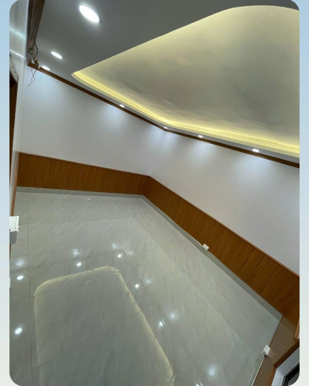 Bán nhà Hoàng Đạo Thành - diện tích 120m2 1 tầng - 2 mặt ngõ ô tô - giá 7,2 tỷ