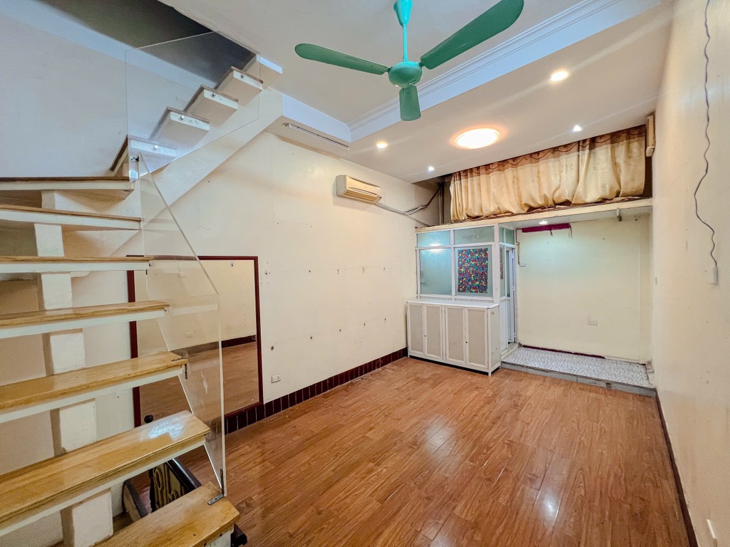 Bán nhà Thịnh Yên - 22m2 x 5 tầng - cách phố 10m giá 4.95 tỷ
