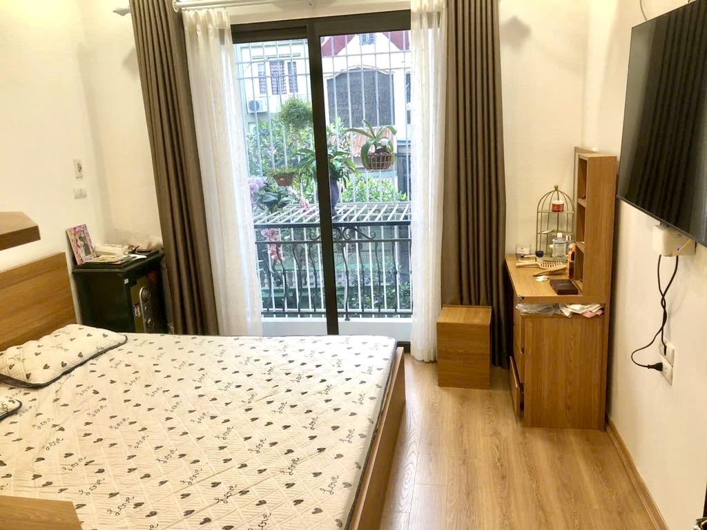 Bán nhà Giáp Nhị - diện tích 50m2 5 tầng - Ngõ nông gần ô tô, nhà đẹp ở ngay - giá 12 tỷ