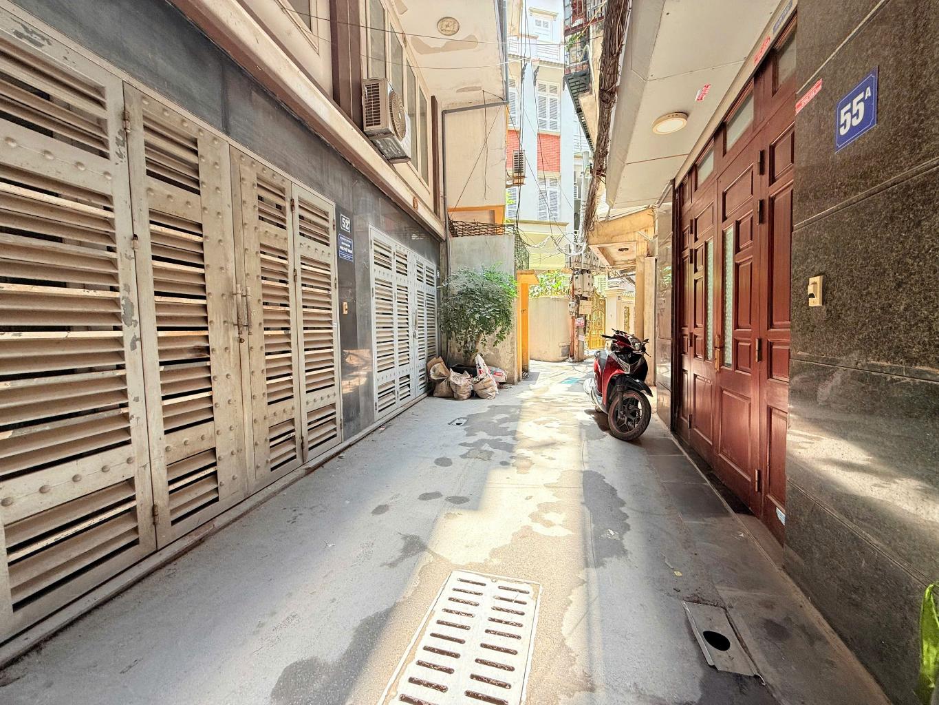 Bán nhà Lê Duẩn - diện tích 32,5m2 6 tầng - Ngõ ô tô - giá 12,8 tỷ