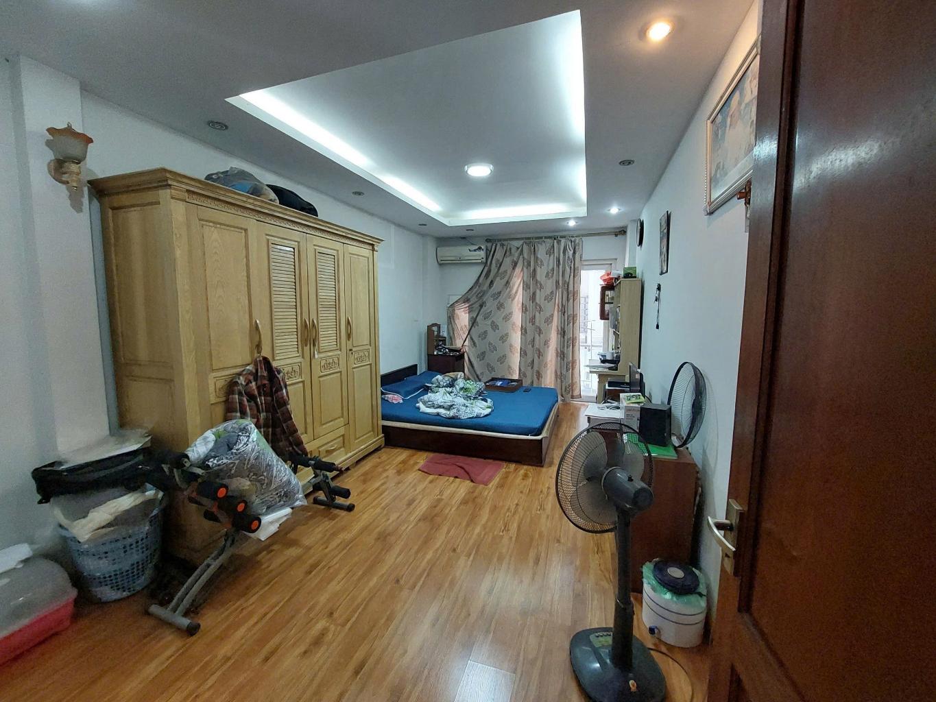 Bán nhà Lê Duẩn - diện tích 32,5m2 6 tầng - Ngõ ô tô - giá 12,8 tỷ