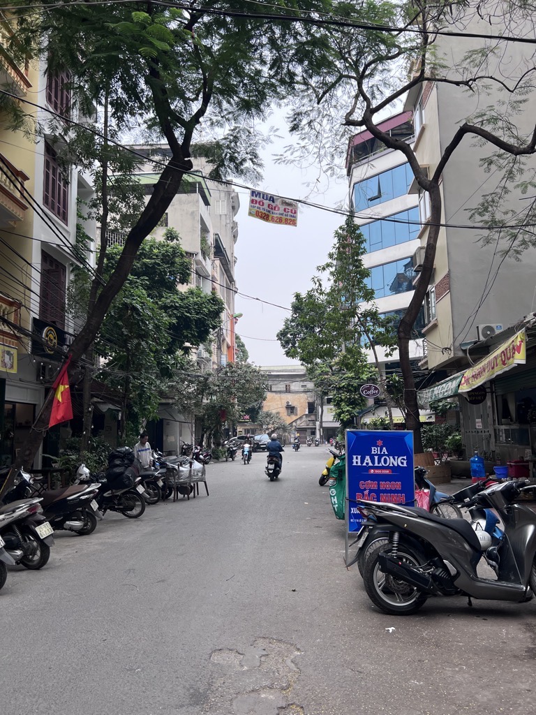 Bán nhà Đền Lừ 2 - diện tích 30m2 5 tầng - Ô TÔ TRÁNH - giá 15 tỷ