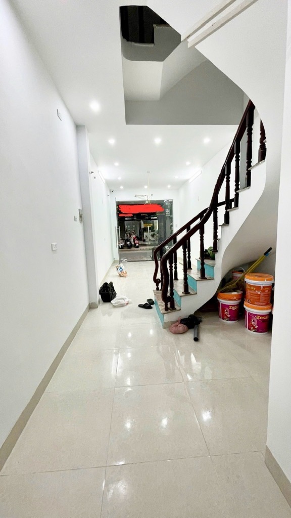 Bán nhà Đền Lừ 2 - diện tích 30m2 5 tầng - Ô TÔ TRÁNH - giá 15 tỷ