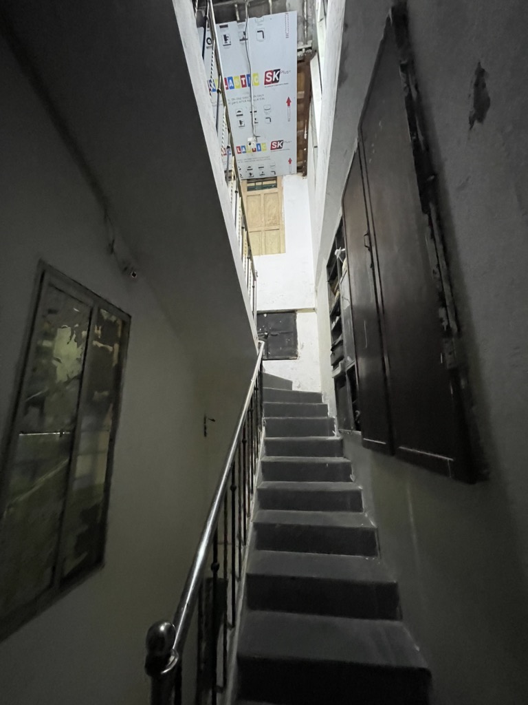 Bán nhà Thịnh Quang - diện tích 60m2 5 tầng - ô tô tránh cách 20m - giá 9,8 tỷ