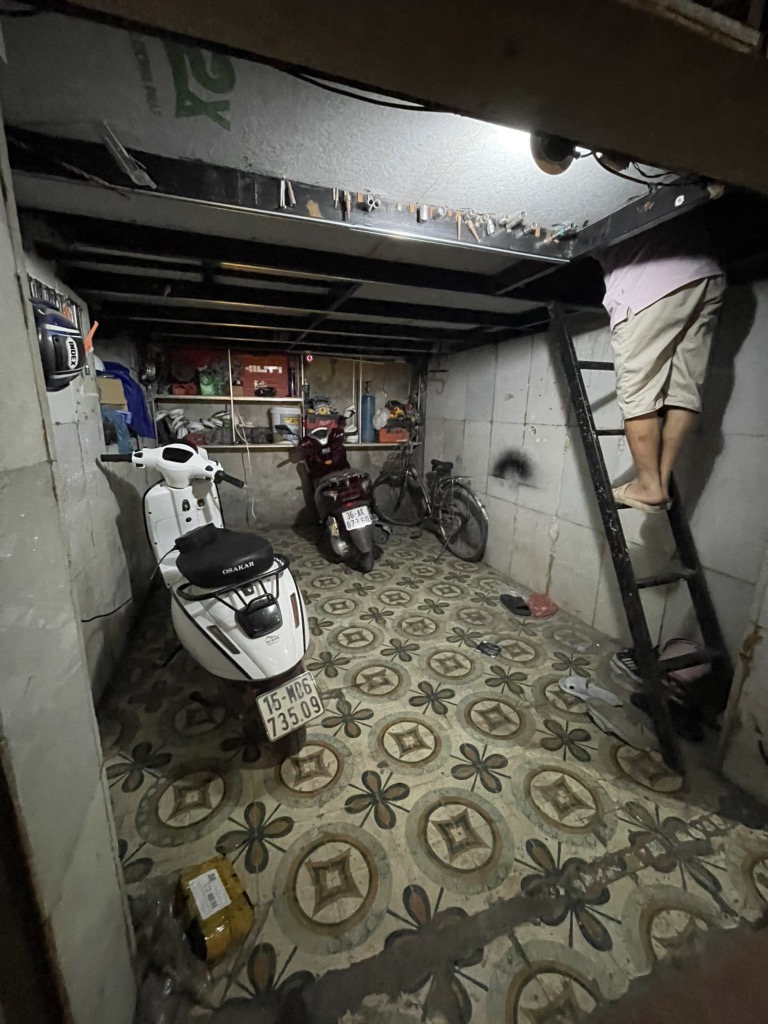 Bán nhà Thịnh Quang - diện tích 60m2 5 tầng - ô tô tránh cách 20m - giá 9,8 tỷ