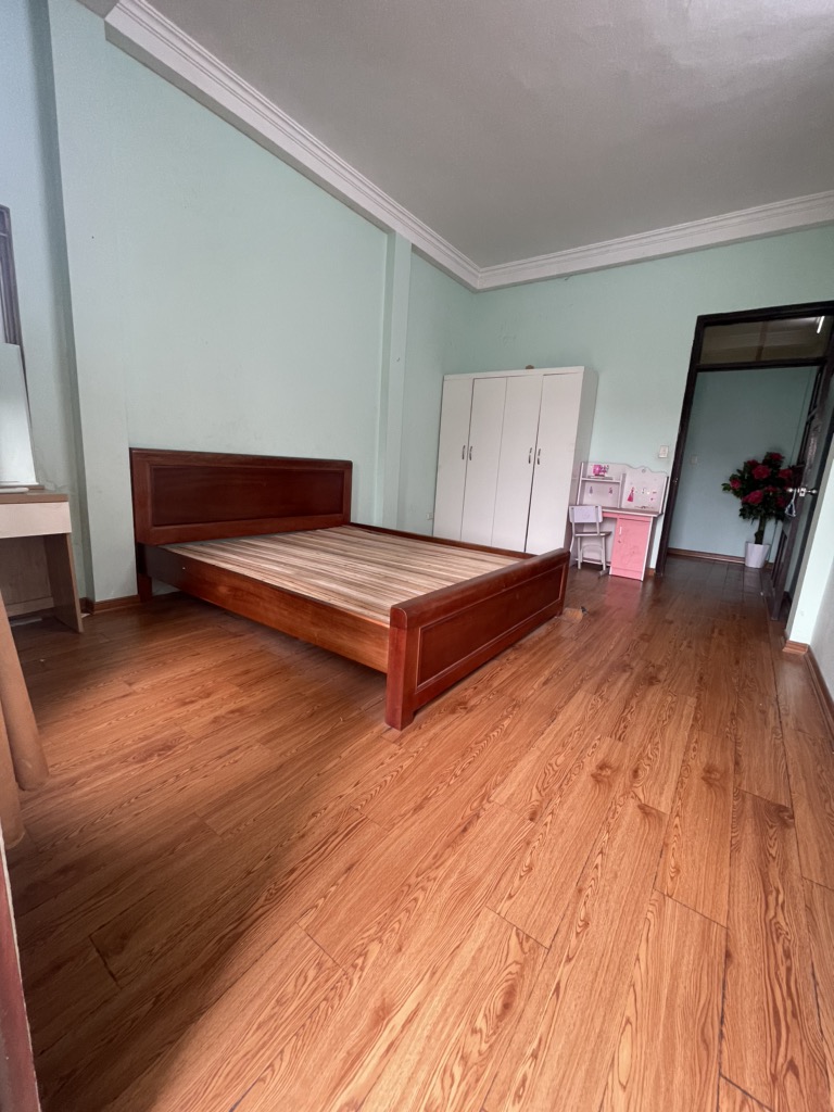 Bán nhà Lĩnh Nam - 22.5m2 4 tầng - gần ô tô - gần 5 tỷ