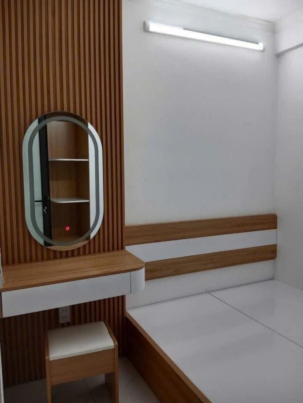 Bán nhà Tôn Đức Thắng - 15.5/35 m2 - gần phố, full nội thất - giá 2,7 tỷ
