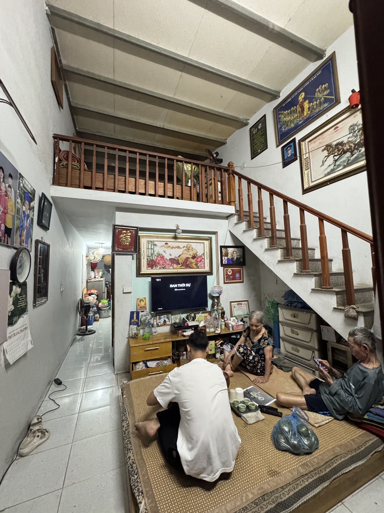 Bán nhà Định Công - diện tích 84m2 2 tầng - Mặt phố kinh doanh sầm uất - giá 21,2 tỷ