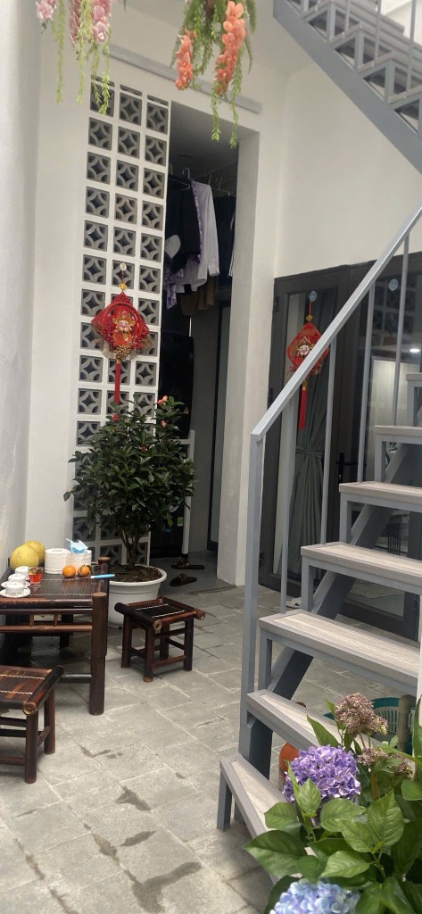 Bán nhà Hòa Bình - diện tích 50m2 2 tầng - Mặt ngõ thông trung tâm Đống Đa - giá 11,3 tỷ