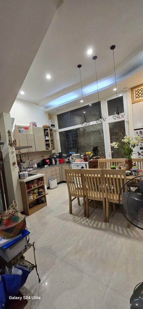 Bán nhà Kim Ngưu - diện tích 95m2 4 tầng - Nhà đẹp ở ngay - giá 18,5 tỷ