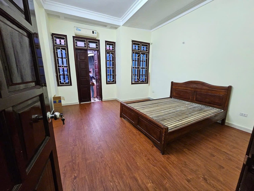 Bán nhà Kim Đồng - diện tích 50m2 5 tầng - nhà đẹp hiếm có - giá 15,2 tỷ