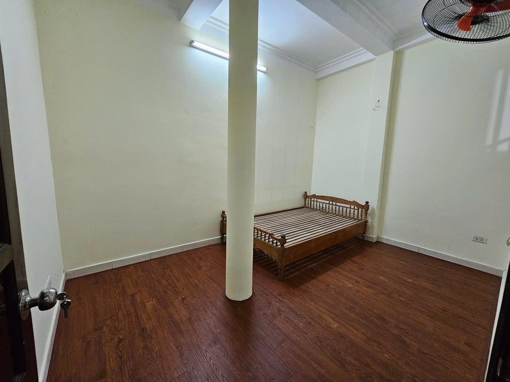 Bán nhà Kim Đồng - diện tích 50m2 5 tầng - nhà đẹp hiếm có - giá 15,2 tỷ