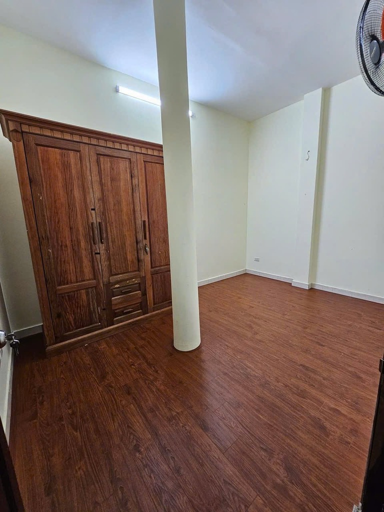 Bán nhà Kim Đồng - diện tích 50m2 5 tầng - nhà đẹp hiếm có - giá 15,2 tỷ