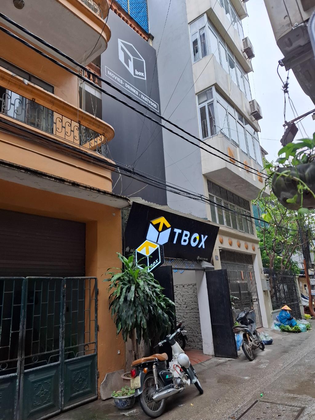 Bán nhà Tây Sơn - diện tích 67,3m2 4 tầng - Ô TÔ ĐỖ CỬA - giá 21,7 tỷ