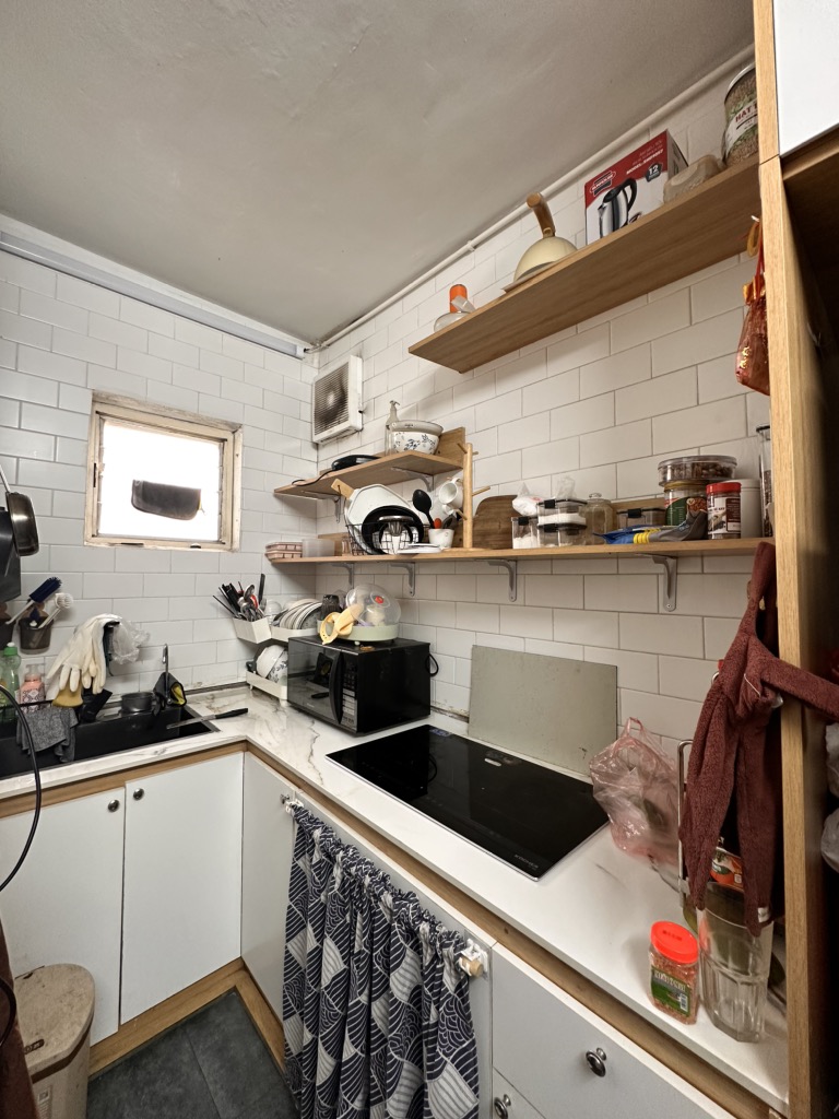 Bán nhà Trần Thánh Tông - diện tích 100m2 2 tầng - CỰC HIẾM NHÀ BÁN - TIỆN ÍCH CỰC ĐỈNH - giá 4,5 tỷ