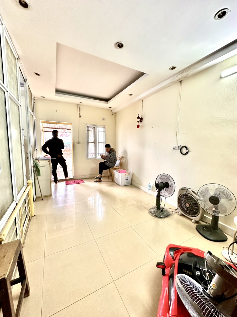 Bán nhà Trần Thánh Tông - diện tích 100m2 2 tầng - CỰC HIẾM NHÀ BÁN - TIỆN ÍCH CỰC ĐỈNH - giá 4,5 tỷ