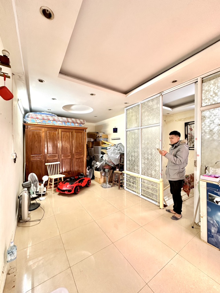 Bán nhà Trần Thánh Tông - diện tích 100m2 2 tầng - CỰC HIẾM NHÀ BÁN - TIỆN ÍCH CỰC ĐỈNH - giá 4,5 tỷ