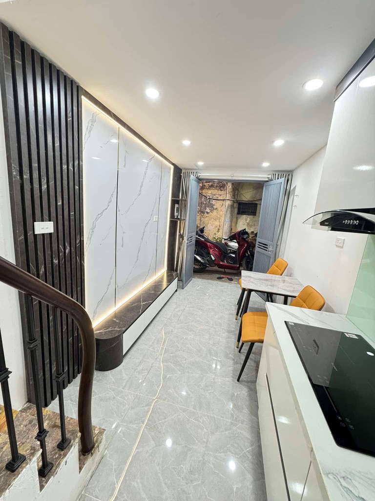 Bán nhà Ngô Sĩ Liên - 4 tầng - 35m ra phố - giá 3.2 tỷ