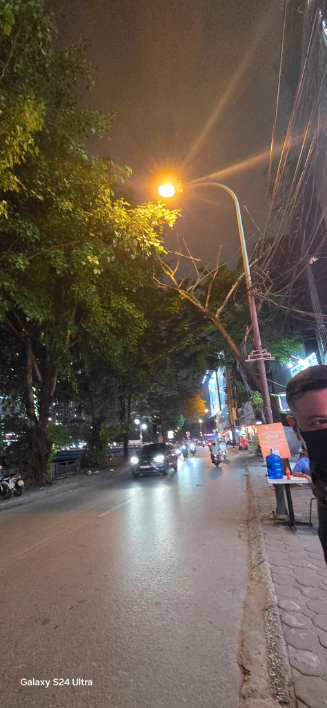 Bán nhà Khương Trung - diện tích 40m2 3 tầng - Mặt phố kinh doanh sầm uất - giá 8 tỷ