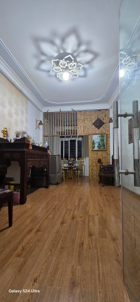 Bán nhà Thượng Đình - diện tích 33,8m2 4 tầng - Mặt phố kinh doanh sầm uất - giá 14,5 tỷ