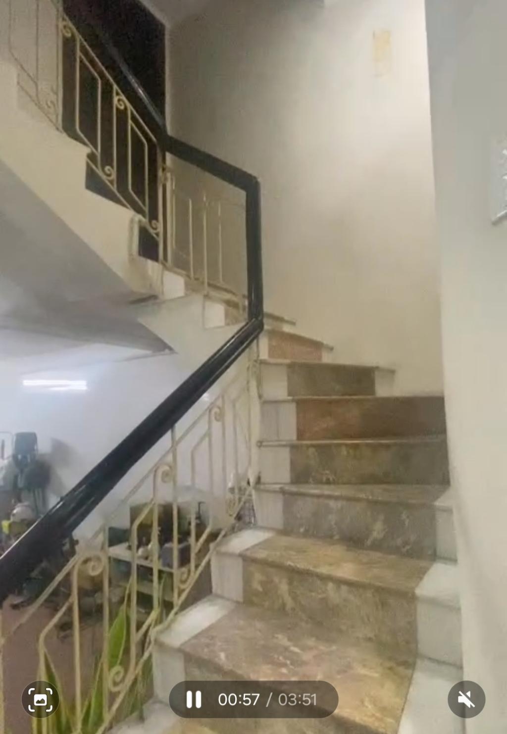 Bán nhà Phố Thái Thịnh - diện tích 45m2 4 tầng - Lô góc - giá 14,65 tỷ