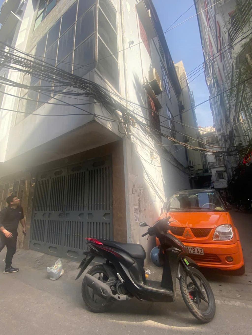 Bán nhà Phố Thái Thịnh - diện tích 45m2 4 tầng - Lô góc - giá 14,65 tỷ