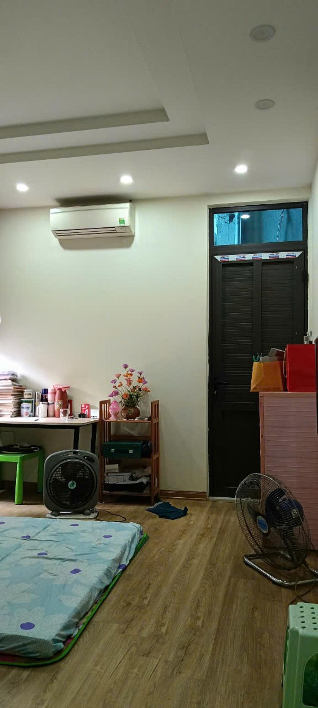 Bán nhà Thịnh Liệt - diện tích 23.5m2 5 tầng - Nhà dân xây khung cột - giá 6,5 tỷ