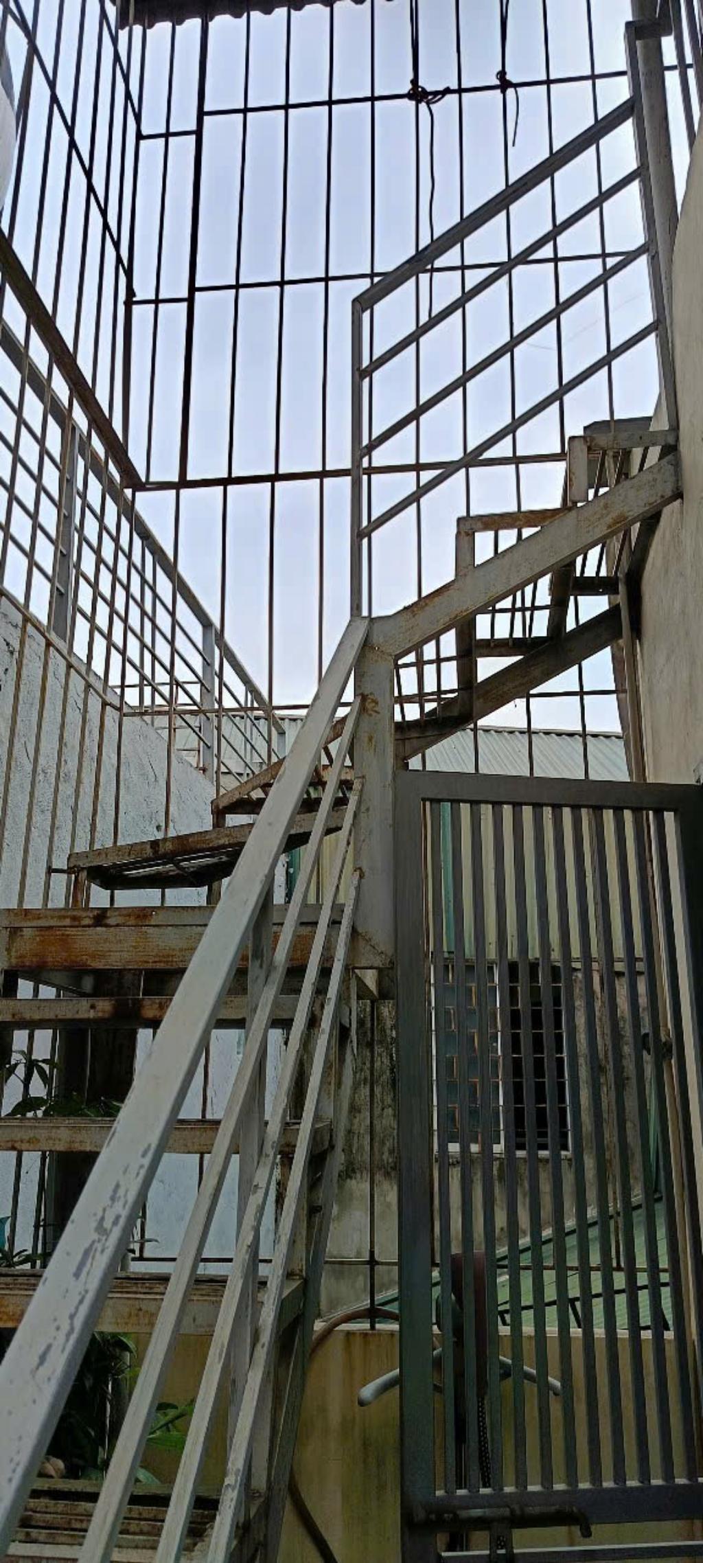 Bán nhà Thịnh Liệt - diện tích 23.5m2 5 tầng - Nhà dân xây khung cột - giá 6,5 tỷ