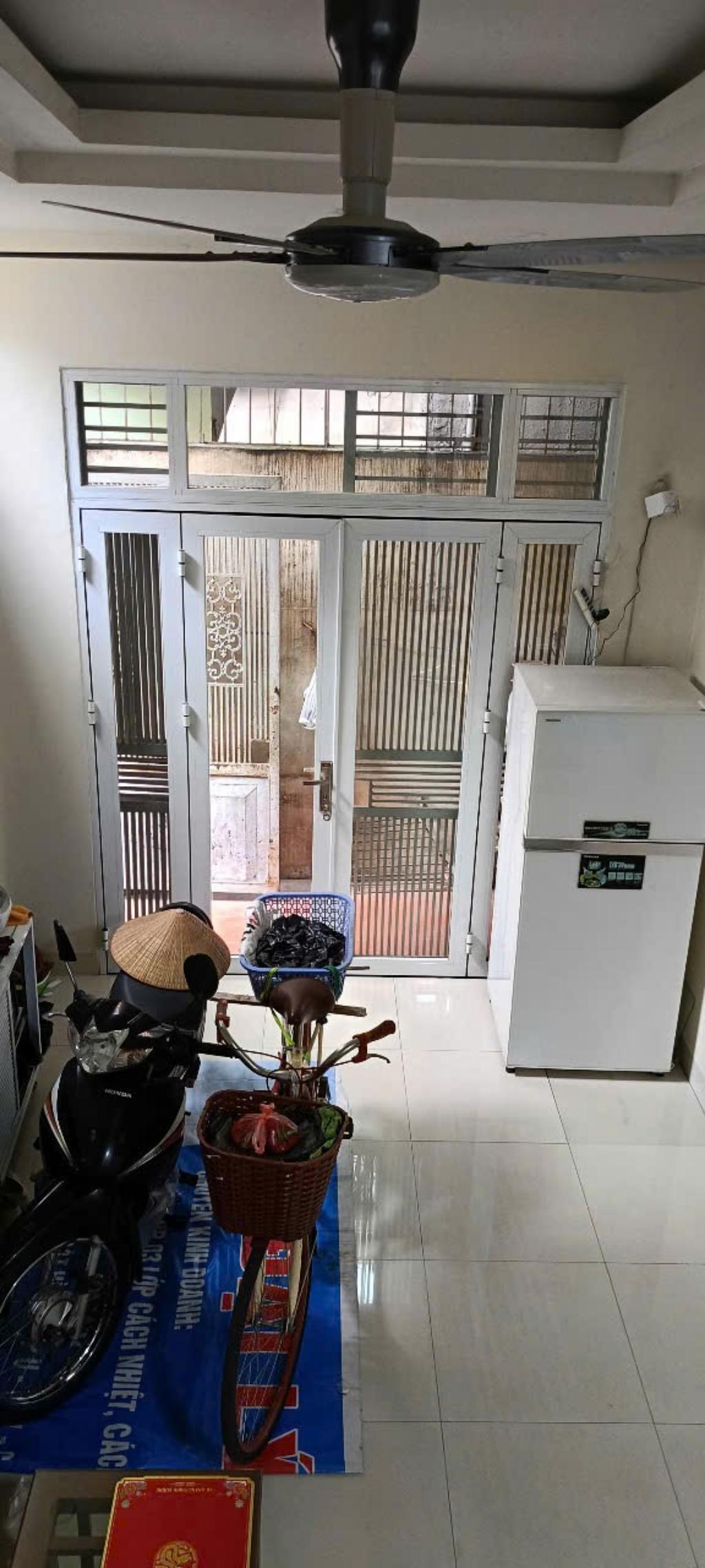 Bán nhà Thịnh Liệt - diện tích 23.5m2 5 tầng - Nhà dân xây khung cột - giá 6,5 tỷ