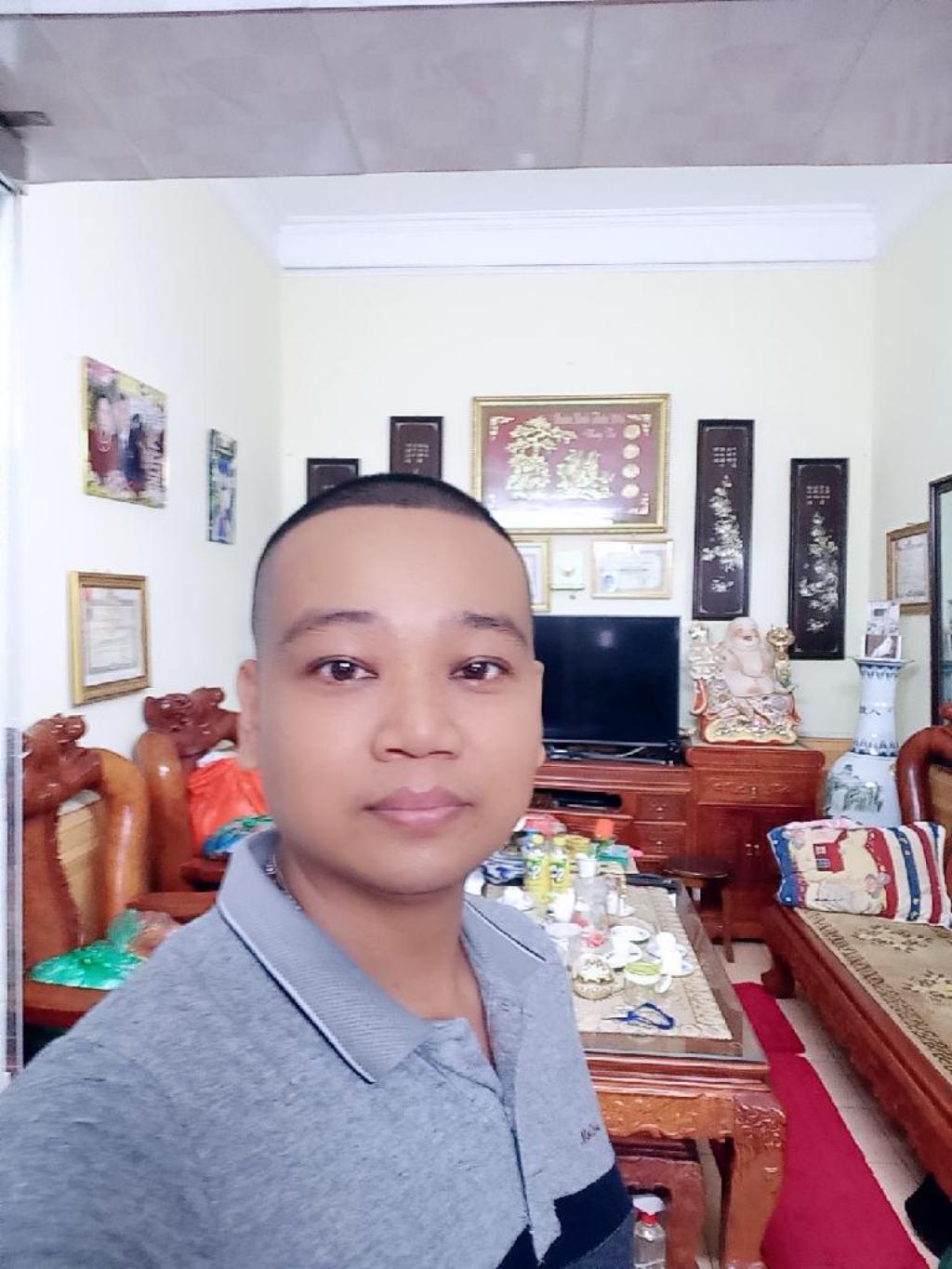 Bán nhà Ngõ Tự Do - diện tích 93.1m2 4 tầng - ô tô tránh - giá 24 tỷ