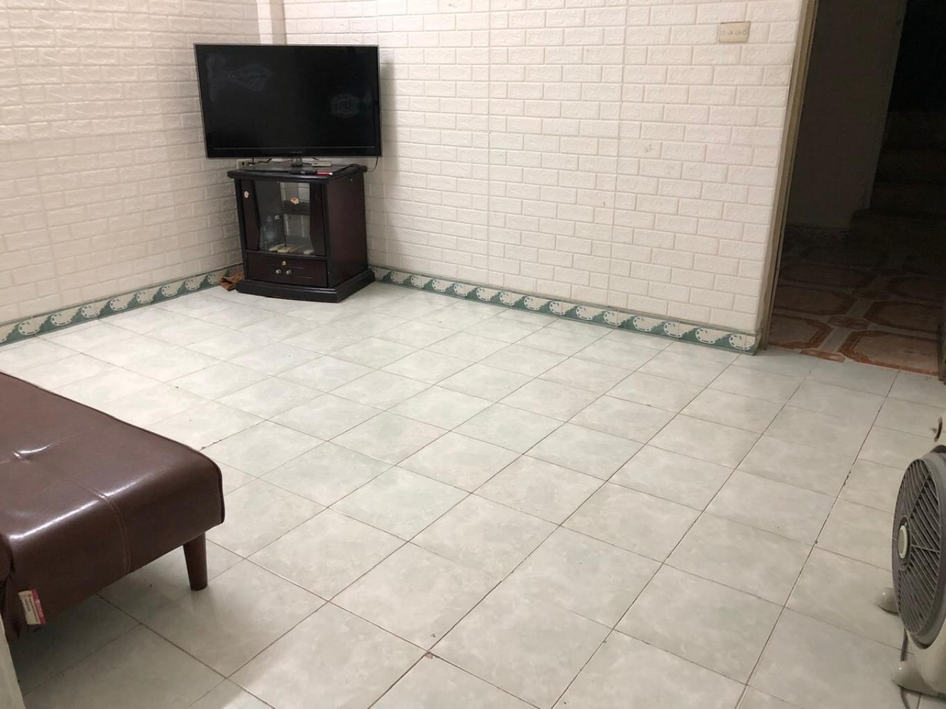 Bán nhà Bạch Mai - diện tích 43m2 3 tầng - ô tô đỗ cửa - giá 8 tỷ