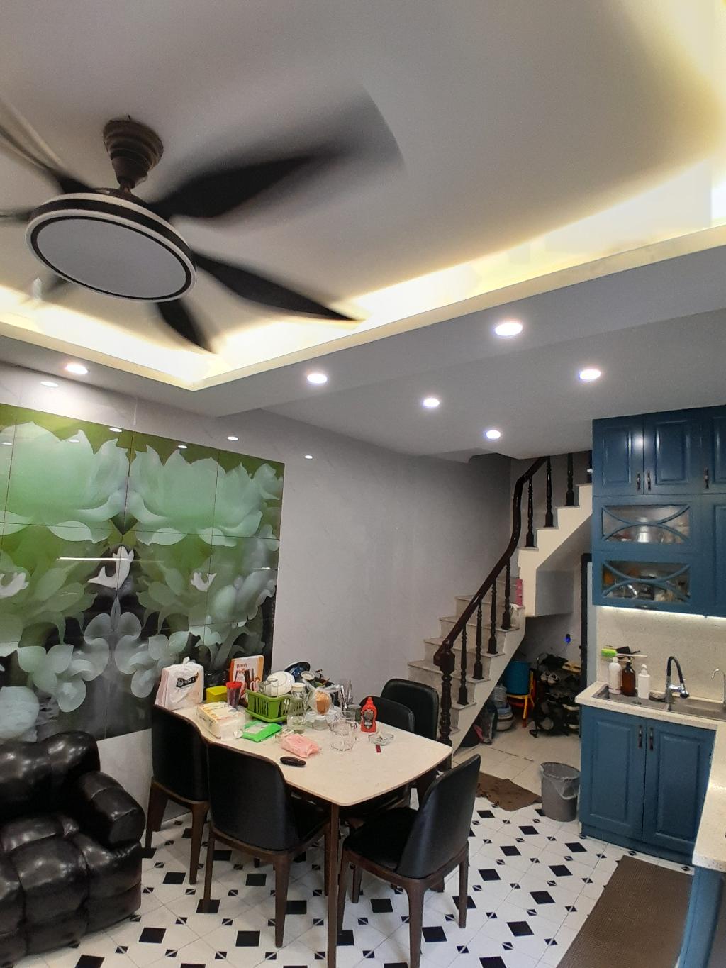 Bán nhà Đê Tô Hoàng - diện tích 50.5m2 2 tầng - Nhà siêu hot, gần Bạch Mai - giá 7,9 tỷ