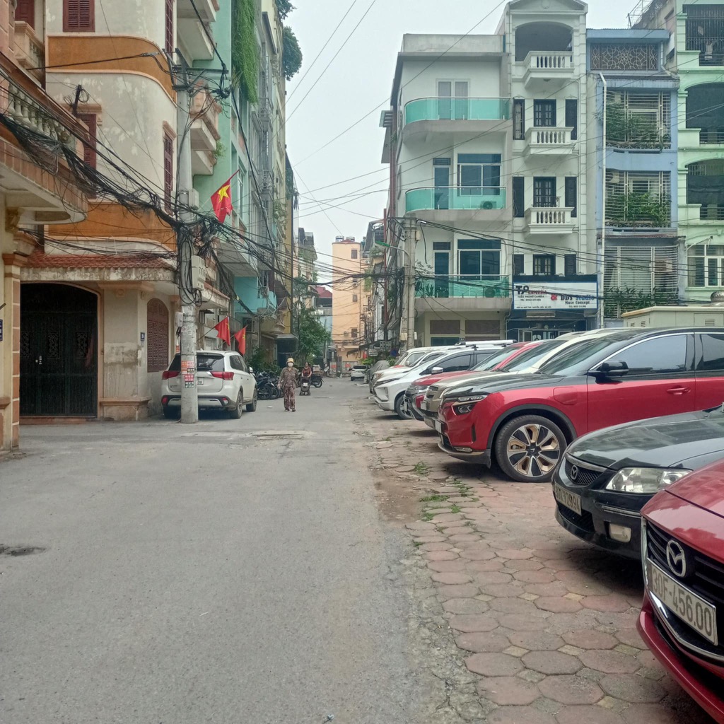 Bán nhà Nguyễn Xiển - diện tích 48m2 3 tầng - SIÊU HIẾM QUẬN THANH XUÂN - PHÂN LÔ 2 Ô TÔ TRÁNH - giá 18,5 tỷ