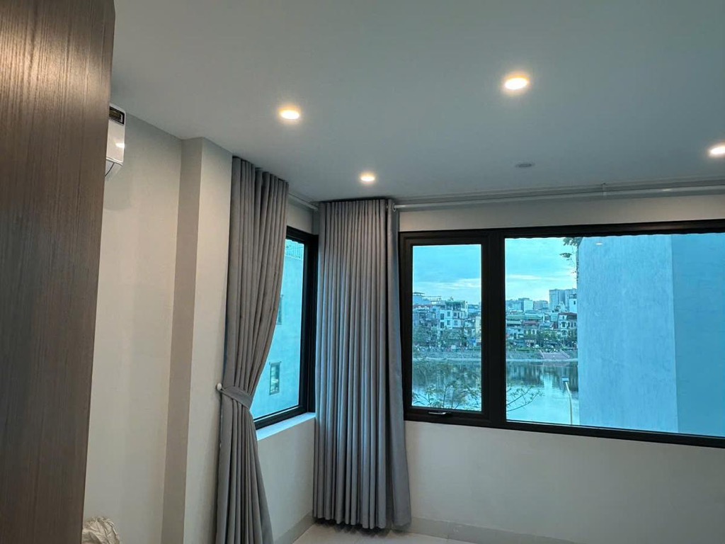 Bán nhà Trần Quý Cáp - diện tích 25.3m2 4 tầng - Lô góc, mặt ngõ kinh doanh - giá 11 tỷ