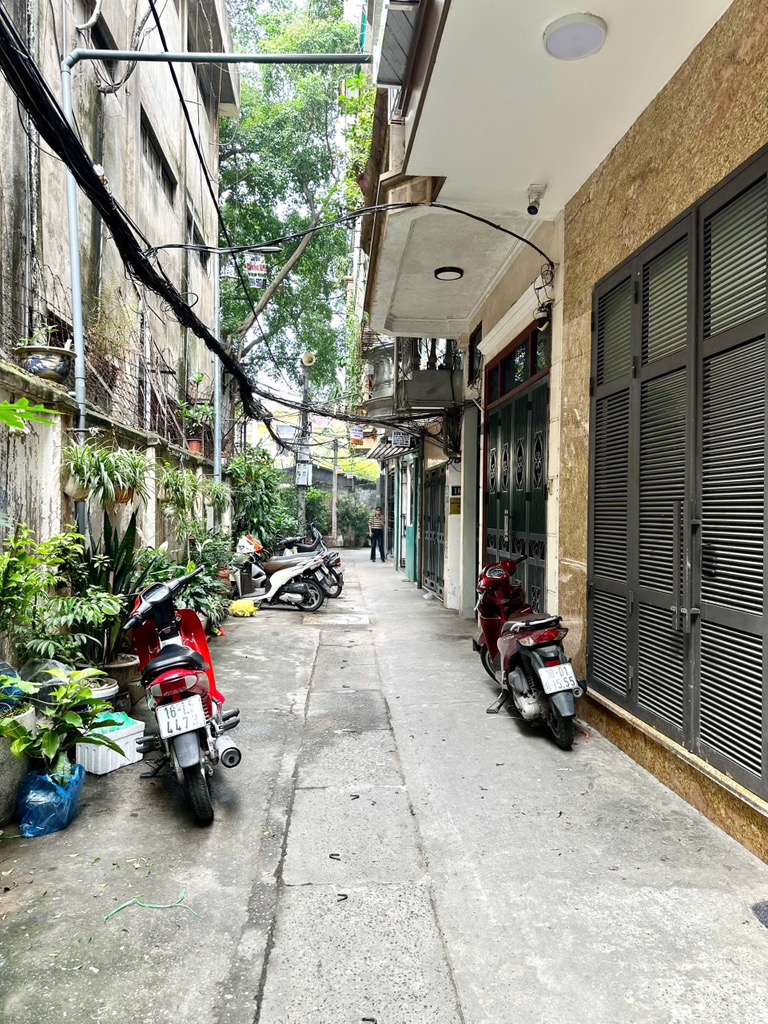 Bán nhà Minh Khai - 18m2 x 5 tầng - 2 mặt thoáng - 50m ra phố - giá 5,5 tỷ