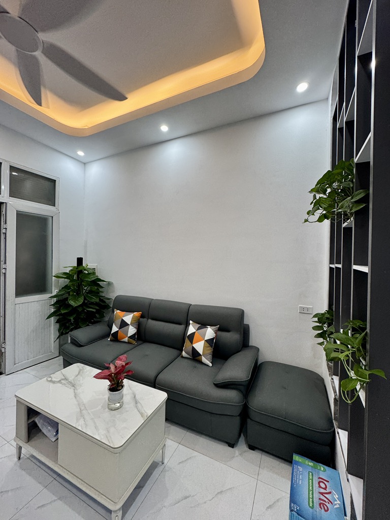 Bán nhà Nguyễn Đức Cảnh - 23m2 5 tầng - gần Ô TÔ - giá 5.x tỷ