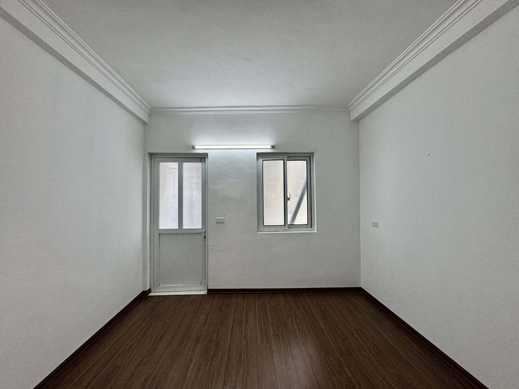Bán nhà Nguyễn Đức Cảnh - 23m2 5 tầng - gần Ô TÔ - giá 5.x tỷ