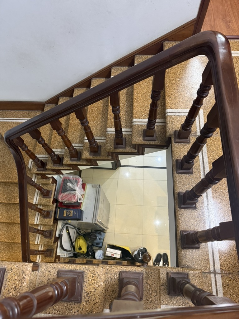 Bán nhà Trương Định - diện tích 57.4m2 5 tầng - Ô TÔ - KINH DOANH - giá 18,4 tỷ