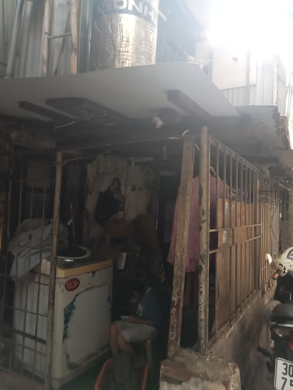 Bán nhà Nguyễn Khuyến - diện tích 42m2 1 tầng - Nhà cấp 4, sổ đỏ chính chủ - giá 6,7 tỷ