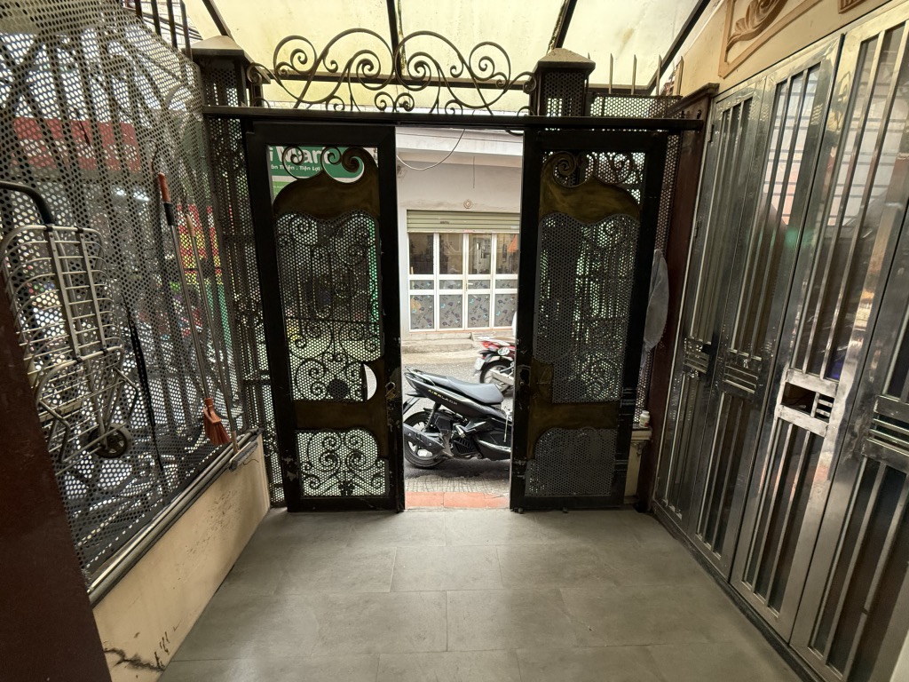 Bán nhà Đê Trần Khát Chân - diện tích 37m2 4 tầng - MẶT PHỐ - PHÂN KHÚC HIẾM - giá 14,8 tỷ