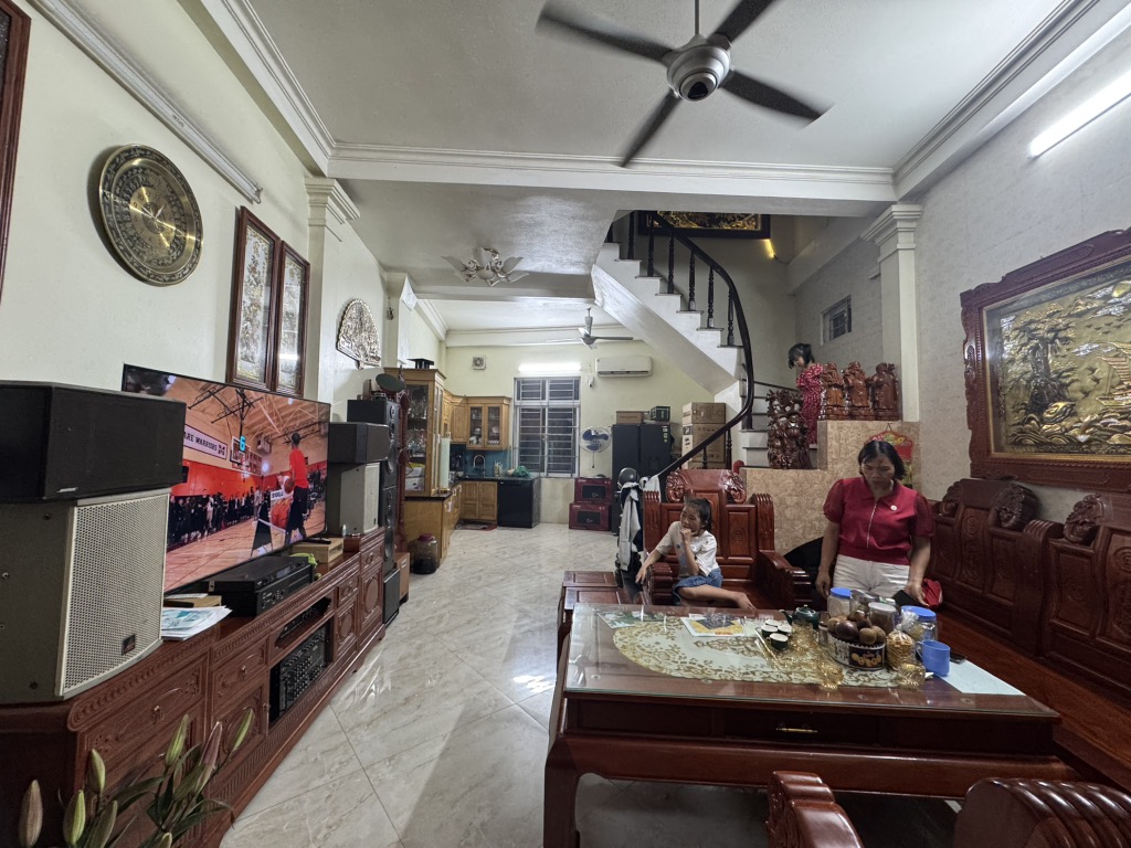 Bán nhà Đại Từ - diện tích 54,1m2 5 tầng - Nhà dân xây nồi đồng cối đá - giá 9,9 tỷ