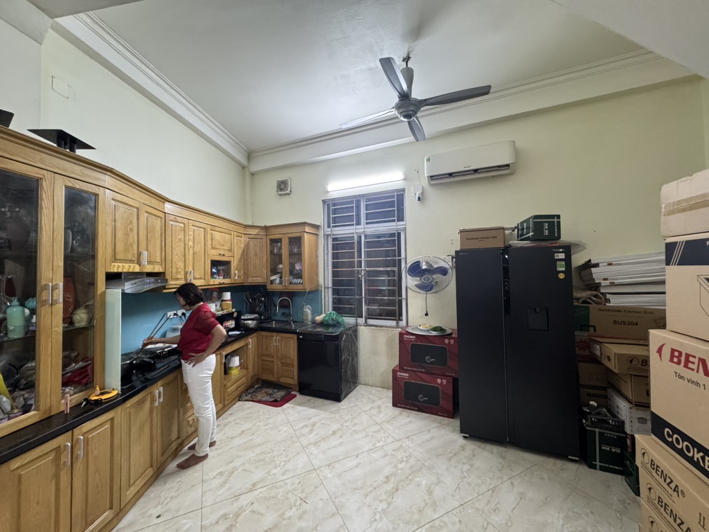 Bán nhà Đại Từ - diện tích 54,1m2 5 tầng - Nhà dân xây nồi đồng cối đá - giá 9,9 tỷ