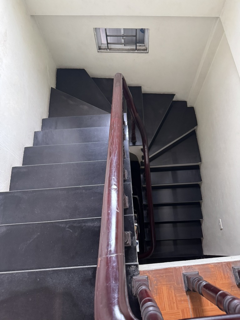 Bán nhà Đại Từ - diện tích 54,1m2 5 tầng - Nhà dân xây nồi đồng cối đá - giá 9,9 tỷ