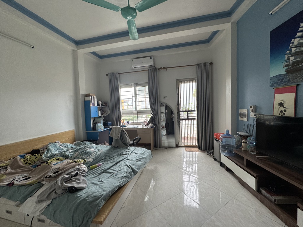 Bán nhà Đại Từ - diện tích 54,1m2 5 tầng - Nhà dân xây nồi đồng cối đá - giá 9,9 tỷ