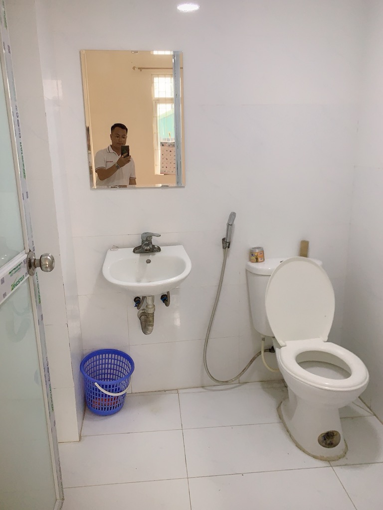 Bán nhà Đại Từ - 27m2 x 4 tầng - mặt tiền 5m - gần hồ Linh Đàm - giá 5,9 tỷ