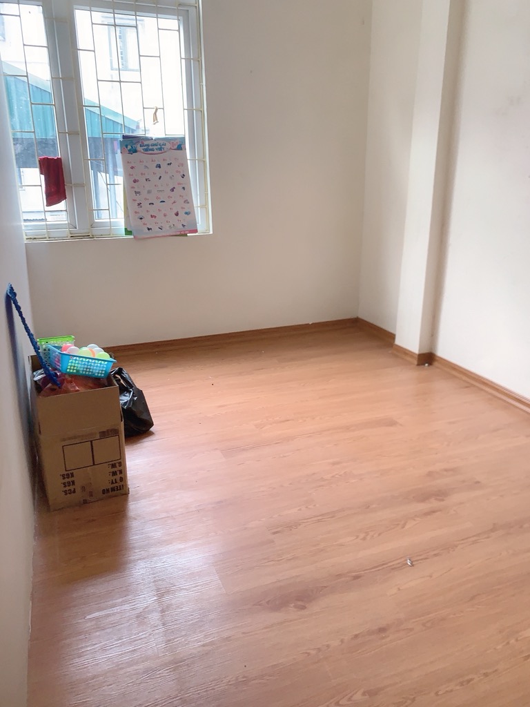 Bán nhà Đại Từ - 27m2 x 4 tầng - mặt tiền 5m - gần hồ Linh Đàm - giá 5,9 tỷ