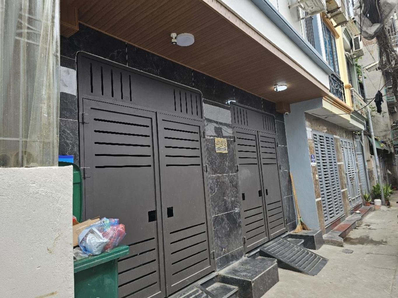 Bán nhà Lĩnh Nam - diện tích 90m2 6 tầng - Thang máy - giá 18,6 tỷ