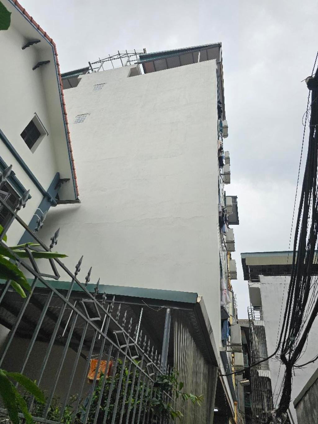 Bán nhà Lĩnh Nam - diện tích 90m2 6 tầng - Thang máy - giá 18,6 tỷ