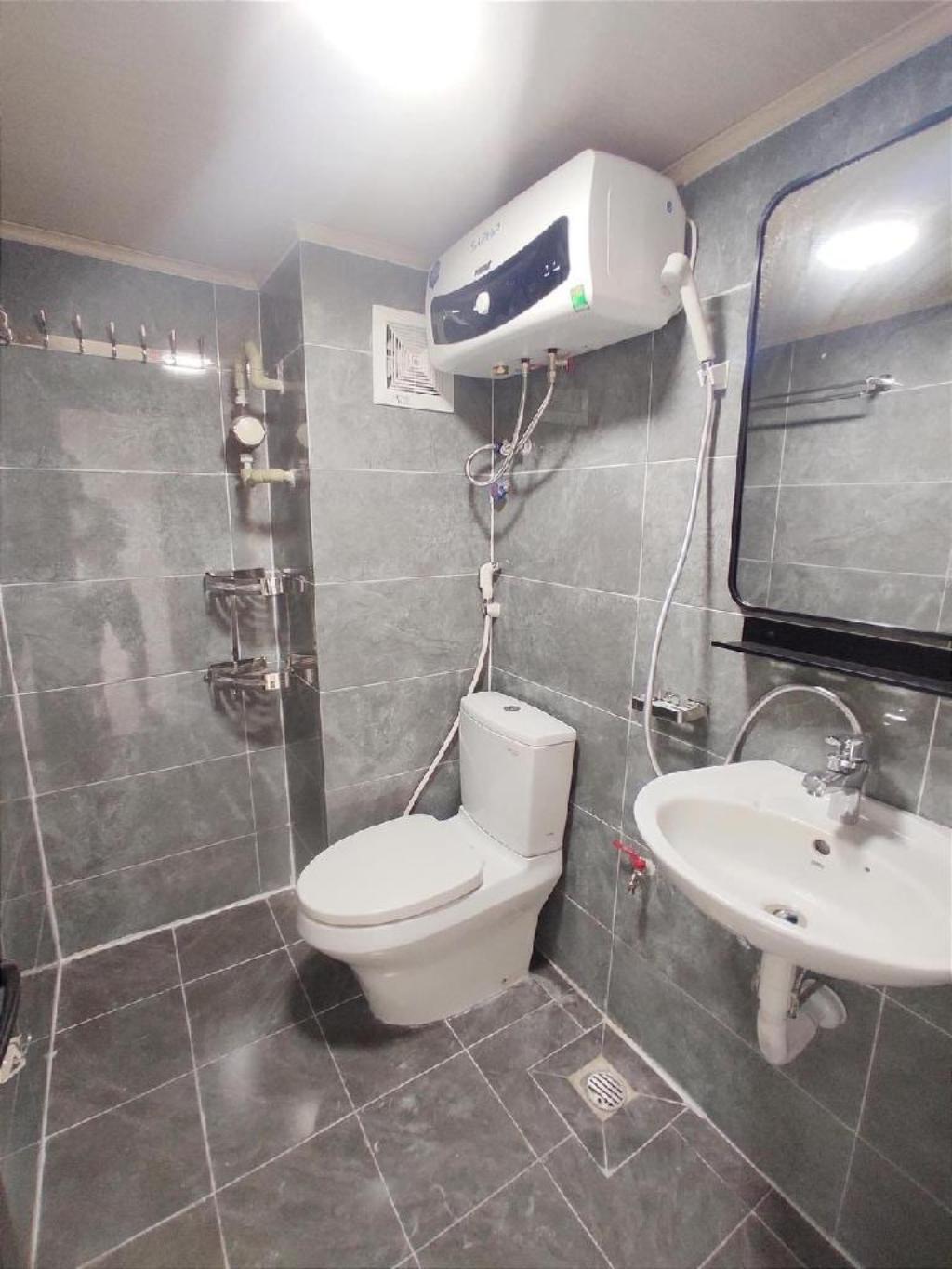 Bán nhà Lĩnh Nam - diện tích 90m2 6 tầng - Thang máy - giá 18,6 tỷ