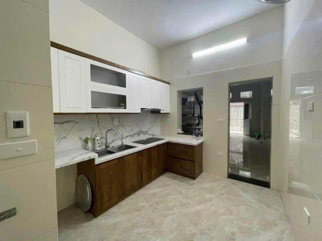 Bán nhà Lò Đúc - diện tích 48.6m2 3 tầng - Ô Tô - giá 10,0 tỷ